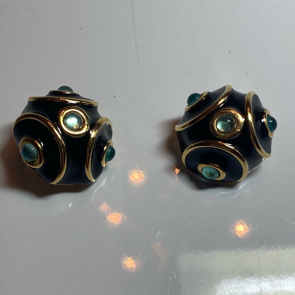 Kenneth Jay Lane Vintage Clip Earrings.